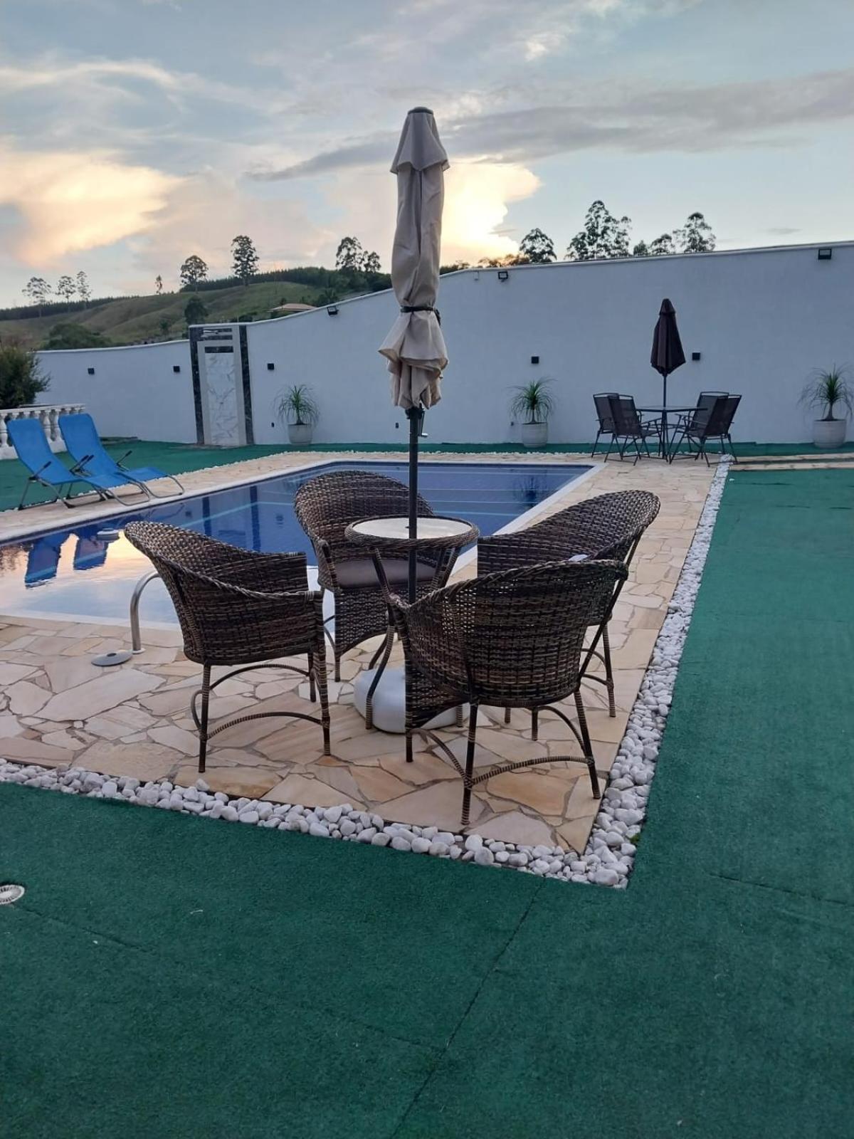 Vila Chacara Sonia Pompeu Igaratá Exteriér fotografie
